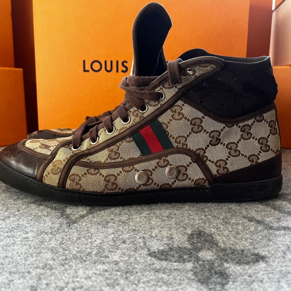 💧🔥VINTAGE Gucci high tops💧🔥